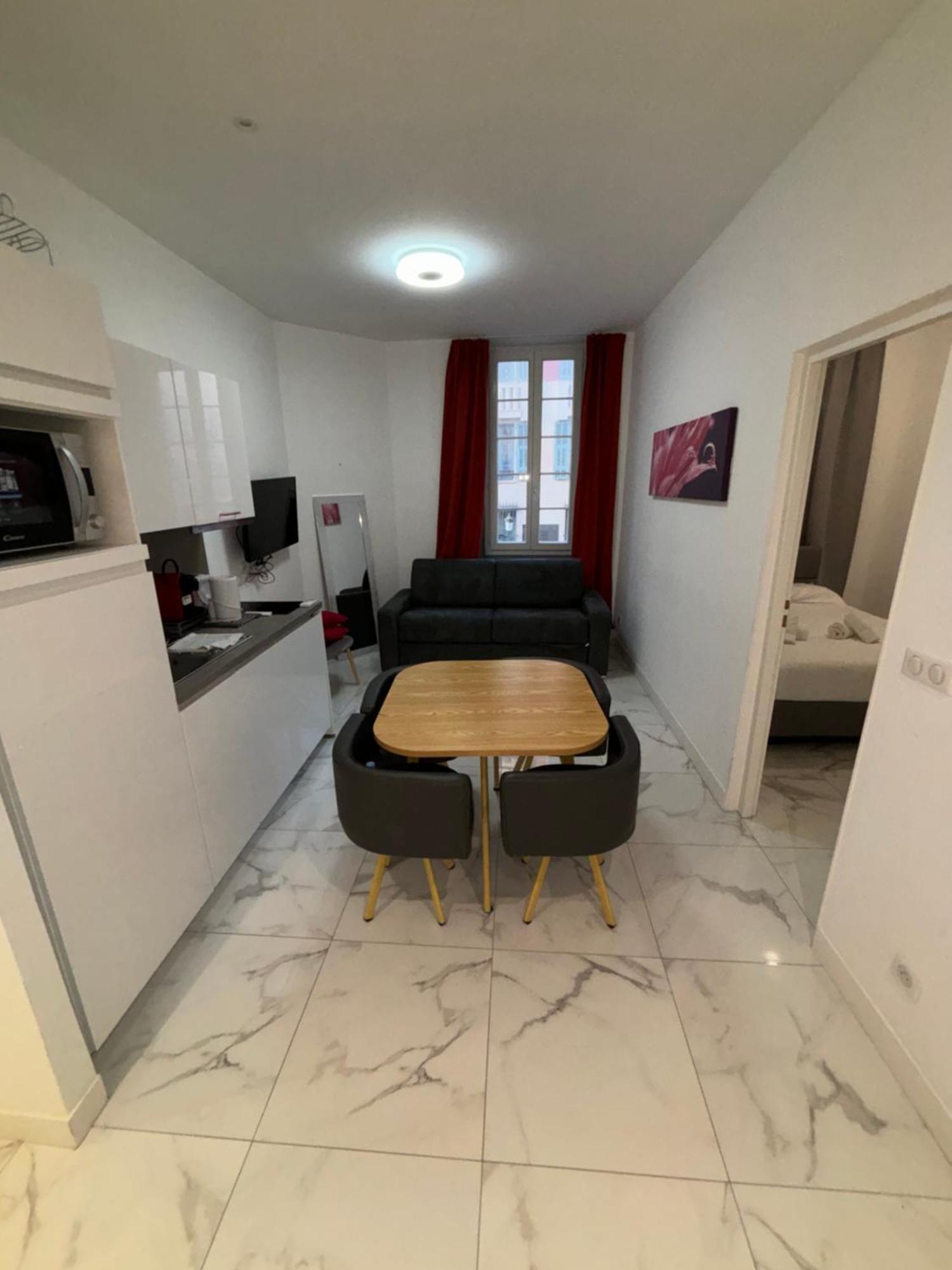 Appartement 4 Couchages Idealement Place Promenade Des Anglais / Cours Saleya Ница Екстериор снимка