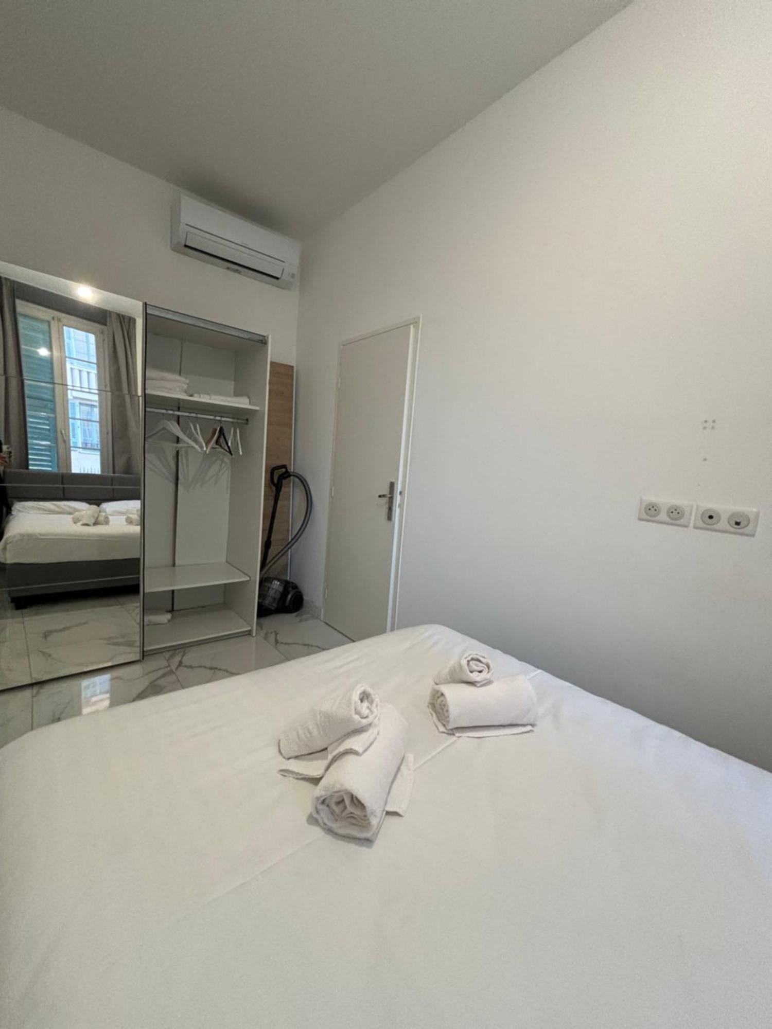 Appartement 4 Couchages Idealement Place Promenade Des Anglais / Cours Saleya Ница Екстериор снимка